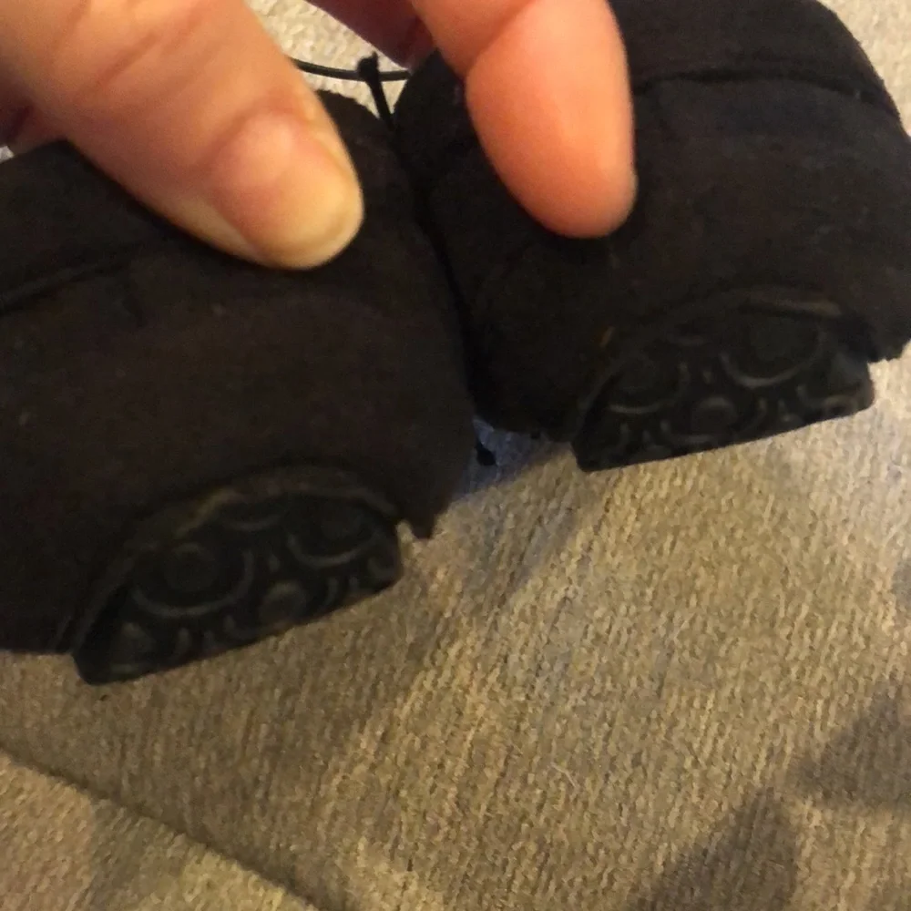 NEW Lucky Brand Toddler Moccasin Slip-On Slippers Size 7/8 Kids Shoes Black